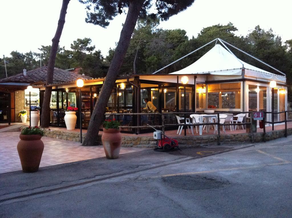 Camping Casa Di Caccia Marina Di Bibbona Exterior photo